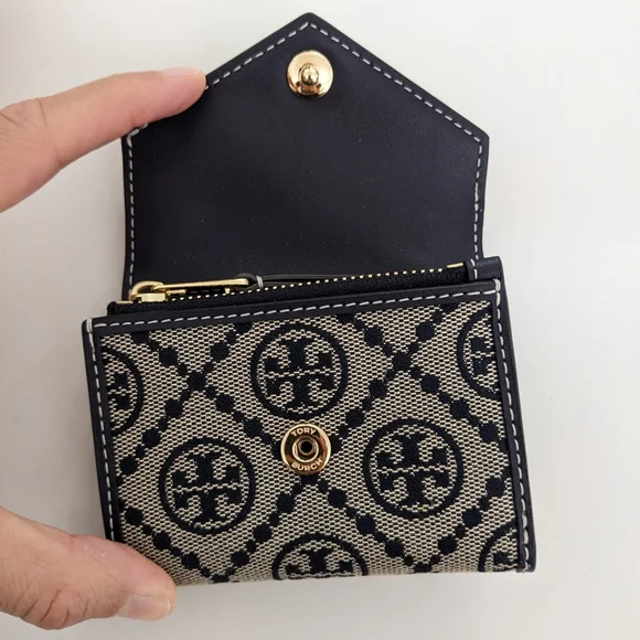 Tory Burch Black and Cream Wallet - Picture 10 of 14